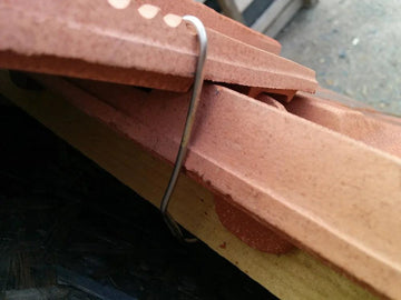 LA ESCANDELLA TILE CLIP Henshaws Roofing & Building